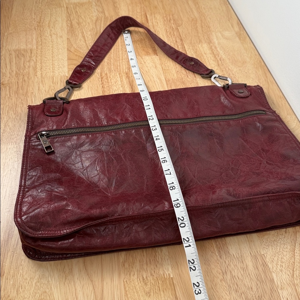 NWOT | Rare | Matt and Nat | Shoulder [handbag] Bag with keychain - Picture 8 of 16